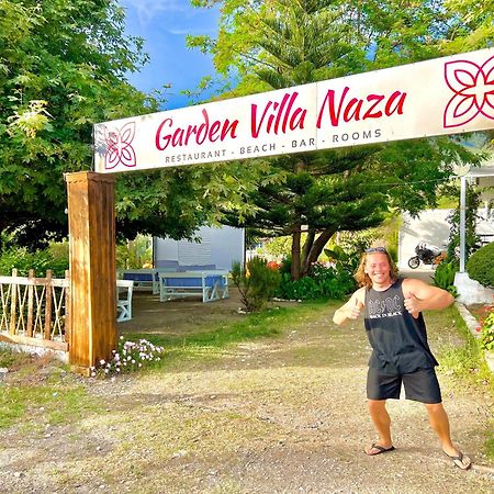Garden Villa Naza Piqeras エクステリア 写真
